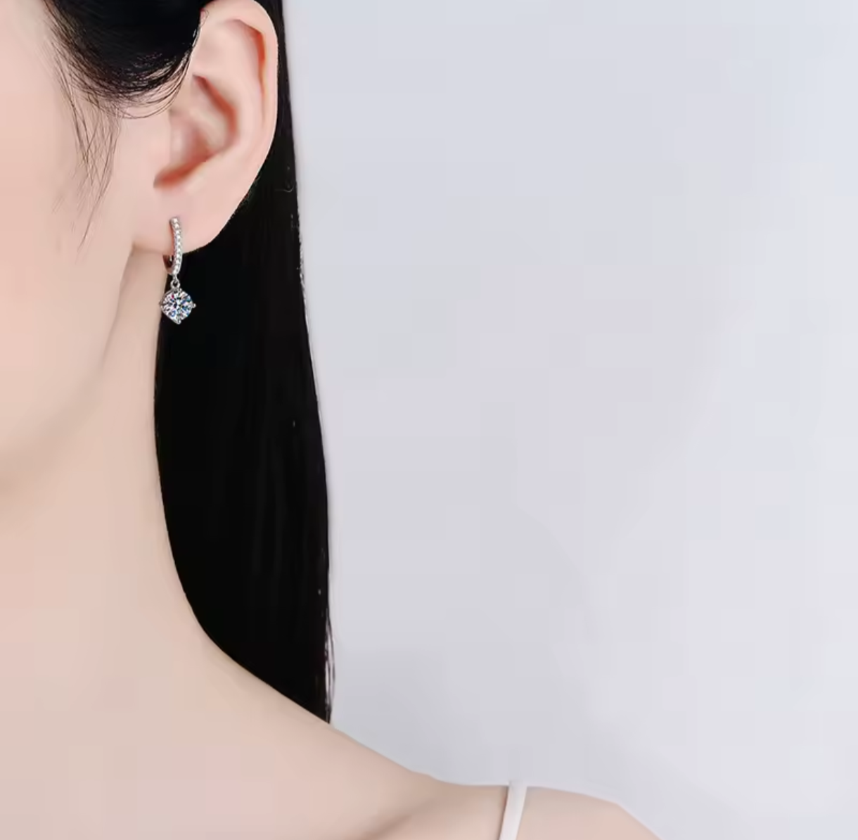 Kolczyki sztyft okrągłe angielski Moissanite srebro 925 0.5ct