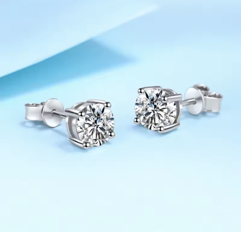 Kolczyki Para Doskonałości z Moissanity 0,5 ct www.selivah.pl 2.png